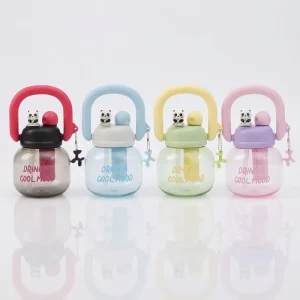 600ml Children’s PC Straw Water Bottle with Screw On Lid Large Capacity Leak Proof Transparent Cartoon Design for Outdoor Use