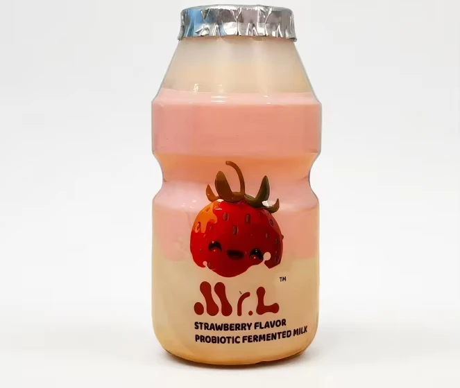 Creamy Smooth Strawberry Fruity Flavor Fermented Milk for Enjoyable Treats