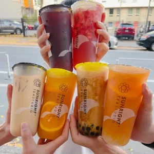 Custom Plastic Drinking Cup with Logo Milk Tea Iced Coffee Plastic Cup 12oz Disposable Plastic Cups with Lids