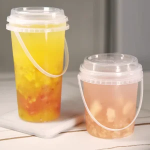 Customized Takeaway 32Oz Fruits Big Cups Bucket PP Plastic Drink Cups 1000 Boba Milk Tea Beer Cup With Handle and Lids