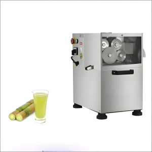 Engine-Powered Four-Roll Tabletop Commercial Sugarcane Fruit Processing Machine
