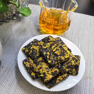 Premium Fragrant Oolong Osmanthus Tea Pure Natural Aroma Black Tea Compressed Round Tea Cakes