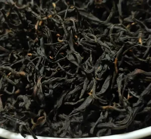 Pure Natural Black Lady Tea Strong Fragrant Ancient Old Wild Tree Black Tea for Sale